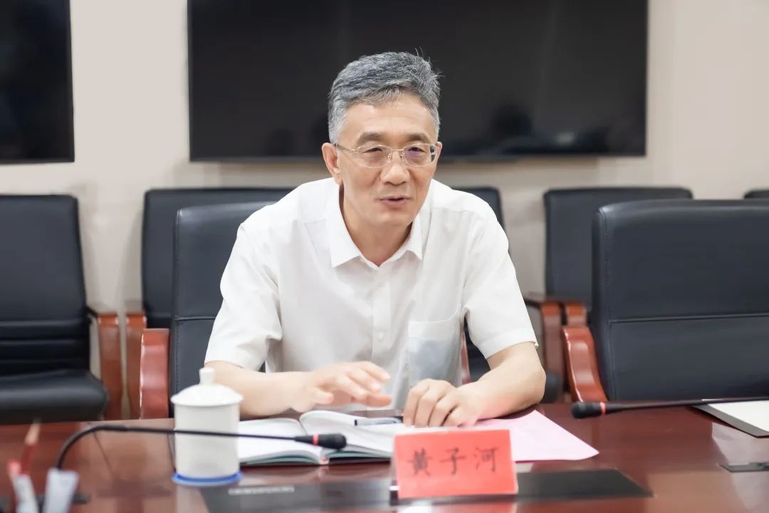 福建信管局一行到福建廣電網(wǎng)絡(luò)、中廣電移動(dòng)福建分公司調(diào)研廣電5G建設(shè)工作