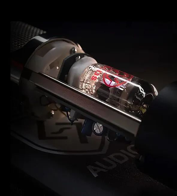 Lauten Audio LA-320 V2：獨立音樂人有他就夠，萬能且質感爆表的電子管麥克風